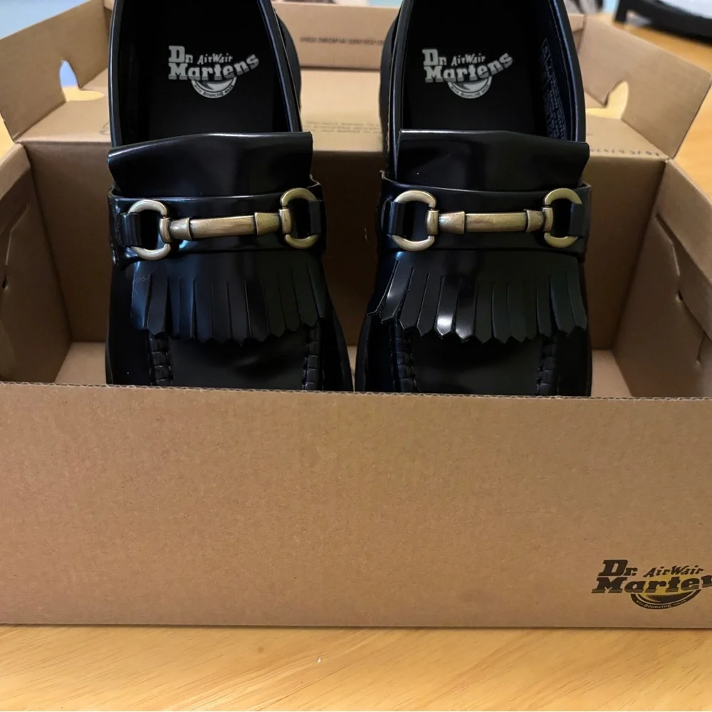 Dr. Martens Black Leather Loafers Adrian Snaffle Women’s 8 NIB - Picture 7 of 9